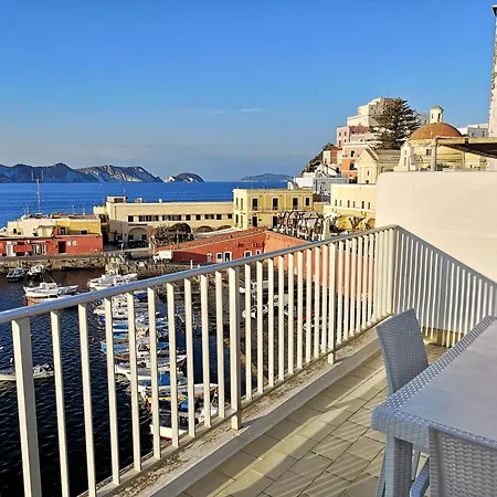 Turistcasa - Il Corridoio 34 Ponza